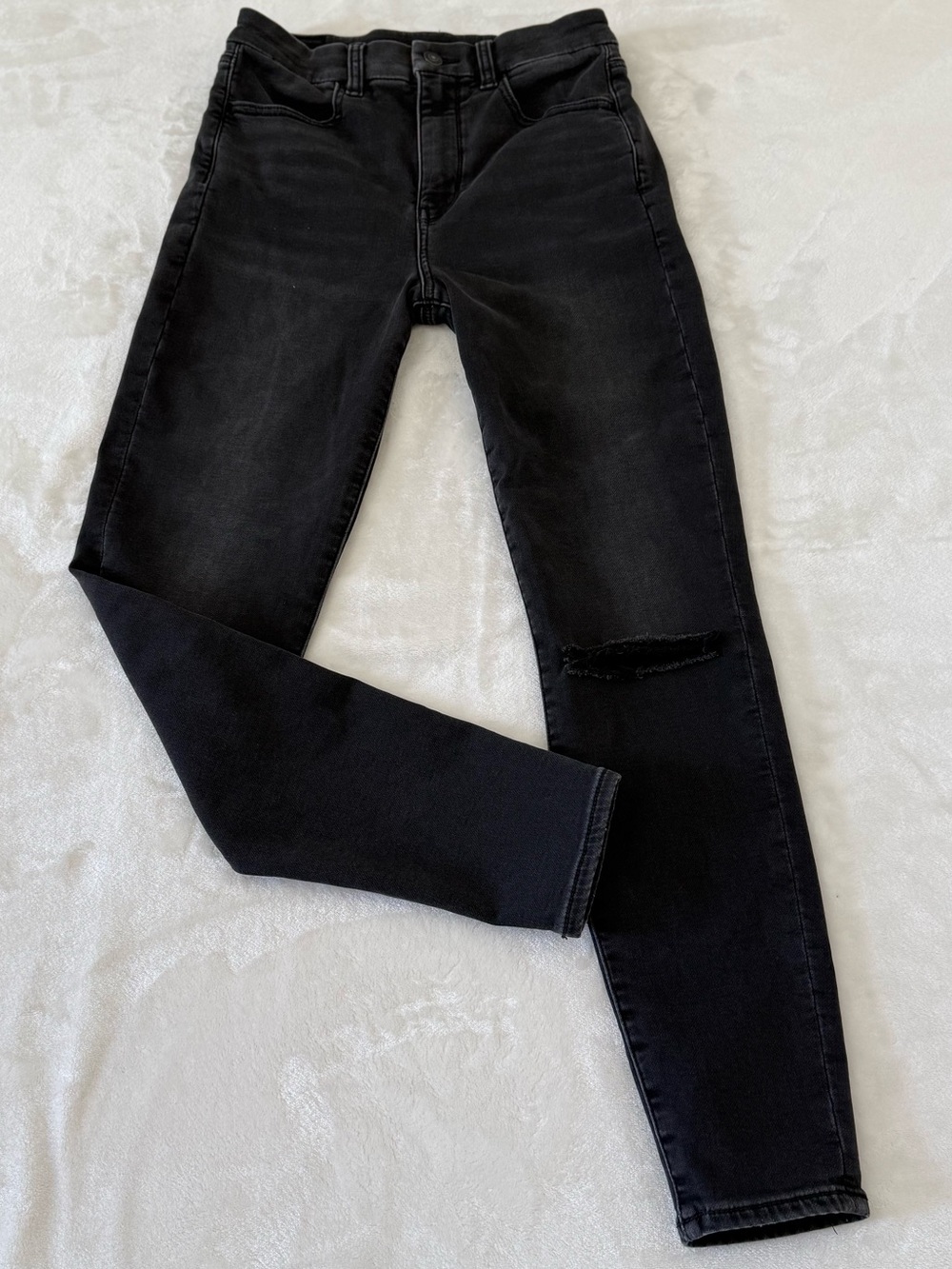 American Eagle Curvy Super Hi-Rise Jegging Black Distressed Size 4